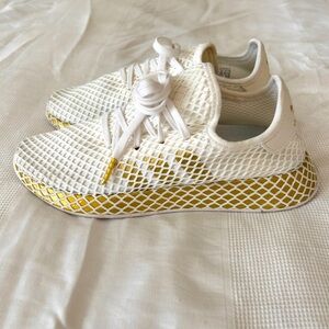 Adidas Deerupt Runner